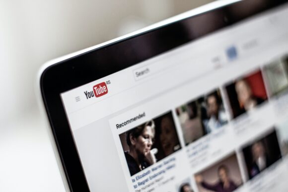 Urheberrechtsverletzung bei YouTube: Diese Strafen drohen