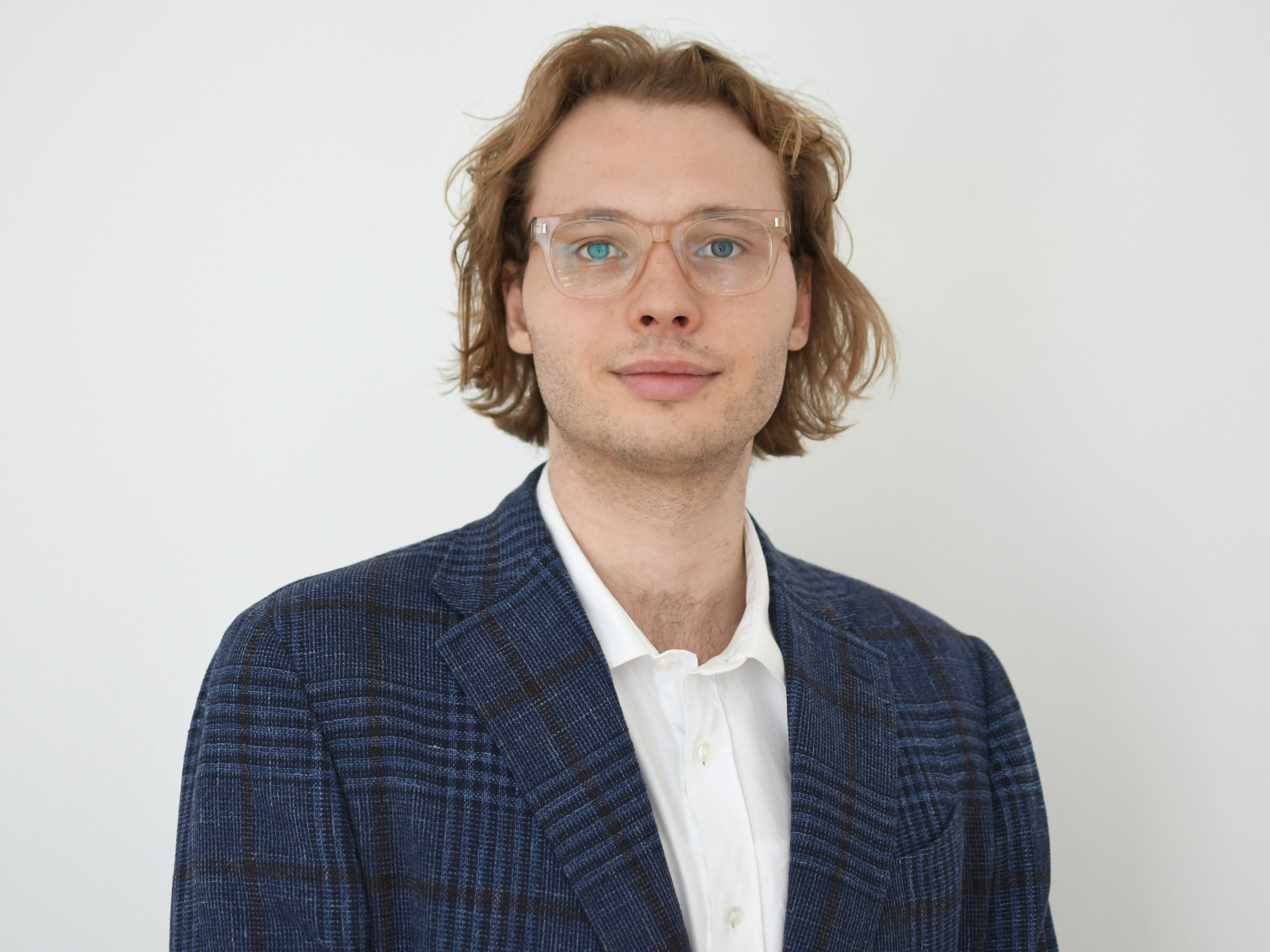 Porträtfoto von Tim Henningsen